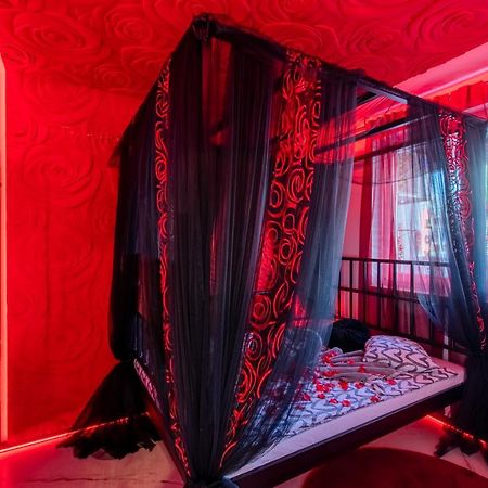 Jacuzzi - Love - Bdsm - Extra Luxury - Ev Chargger - Valentine'S Day - Red Room - Flexible Selfcheckins 28 Zagreb Eksteriør billede