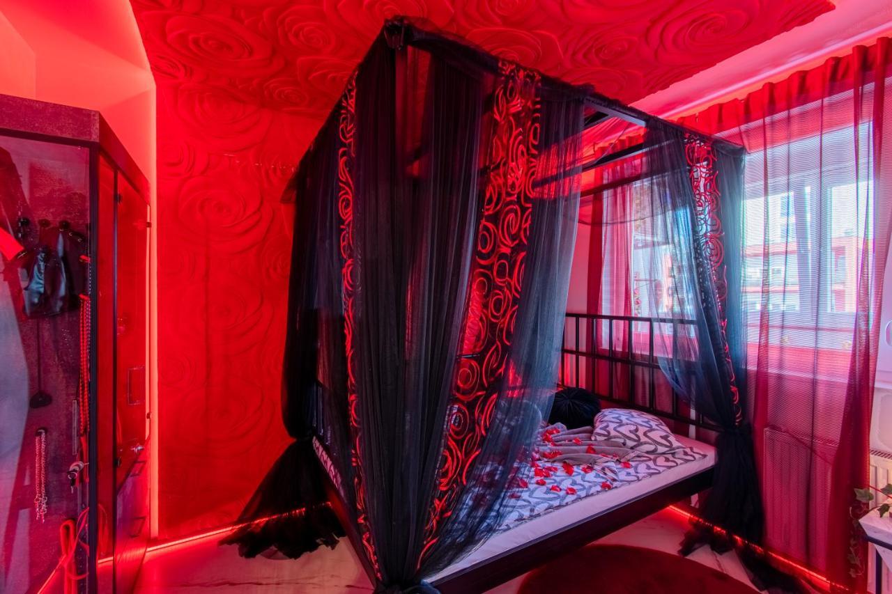 Jacuzzi - Love - Bdsm - Extra Luxury - Ev Chargger - Valentine'S Day - Red Room - Flexible Selfcheckins 28 Zagreb Eksteriør billede