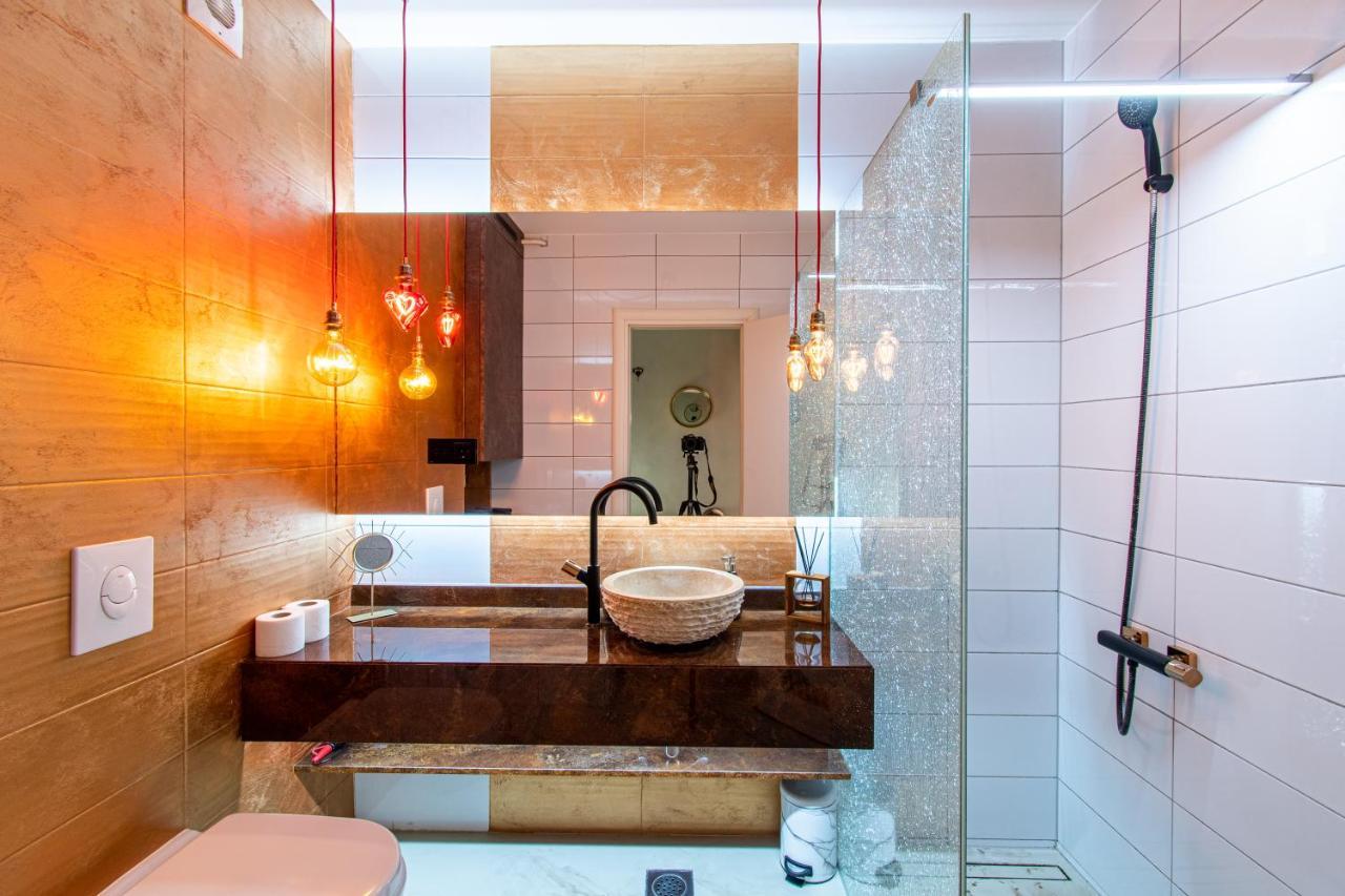Jacuzzi - Love - Bdsm - Extra Luxury - Ev Chargger - Valentine'S Day - Red Room - Flexible Selfcheckins 28 Zagreb Eksteriør billede